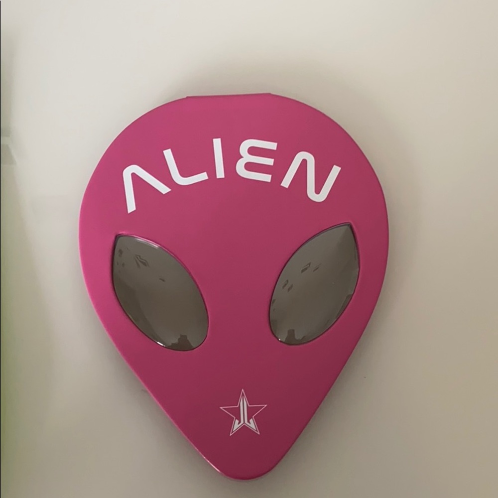 Jeffree Star Alien Palette